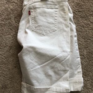 NWT Levi’s shorts